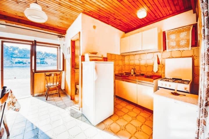 Mala Oaza Mira Apartment Povlja  Luaran gambar